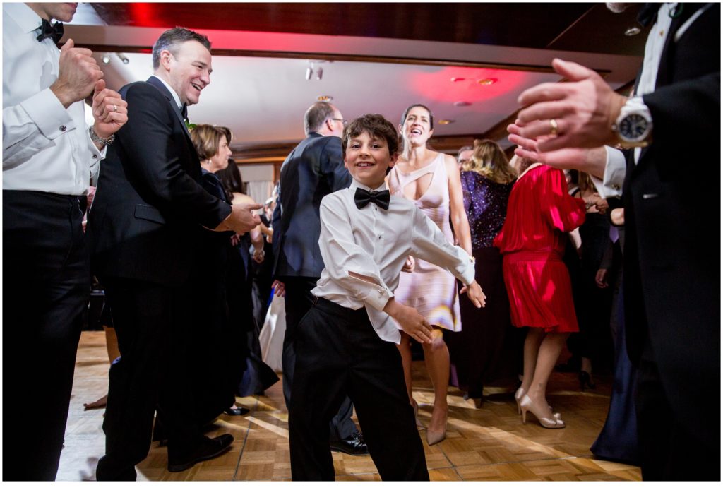 Flossing | Jewish Wedding at Boston Harbor Hotel on New Years Eve