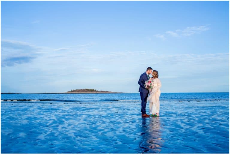 Jill and Kevin's adorable wedding at Goose Rocks, Kennebunkport